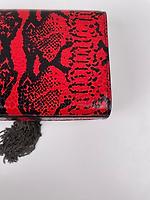 Sac Saint Laurent Kate effet python cuir rouge - Photo 10