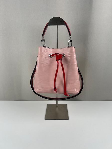 Sac Louis Vuitton Neo Noe cuir épi rose
