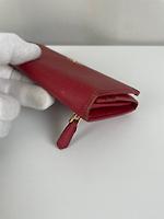 Portefeuille long Prada en cuir saffiano rouge - Photo 6