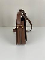 Sac bandoulière Saint Laurent Betty en cuir marron - Photo 6