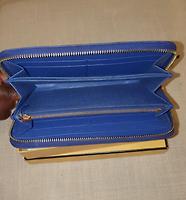 Fendi blue wallet in very good condition - Photo 2