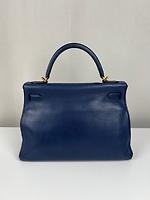 Sac Hermès Kelly 32 en cuir Togo bleu de Prusse retourné - Photo 6