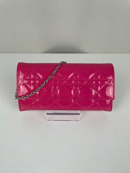 WOC petite chaine Dior en cuir verni rose