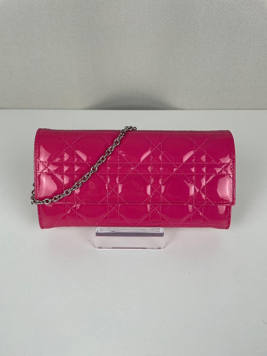 WOC petite chaine Dior en cuir verni rose