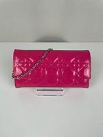 WOC petite chaine Dior en cuir verni rose - Photo 1
