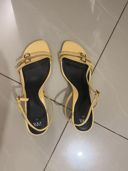 Sandales a talon Zara jaune