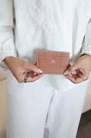 Hermès Porte-cartes en cuir marron - Photo 2