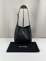 Sac Saint Laurent 5 à 7 hobo noir - Photo 3