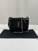 Sac bandoulière Saint Laurent Sunset taille medium cuir noir - Photo 4