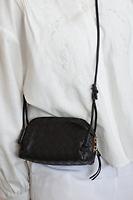 Bottega Veneta sac pochette marron intrecciato - Photo 2