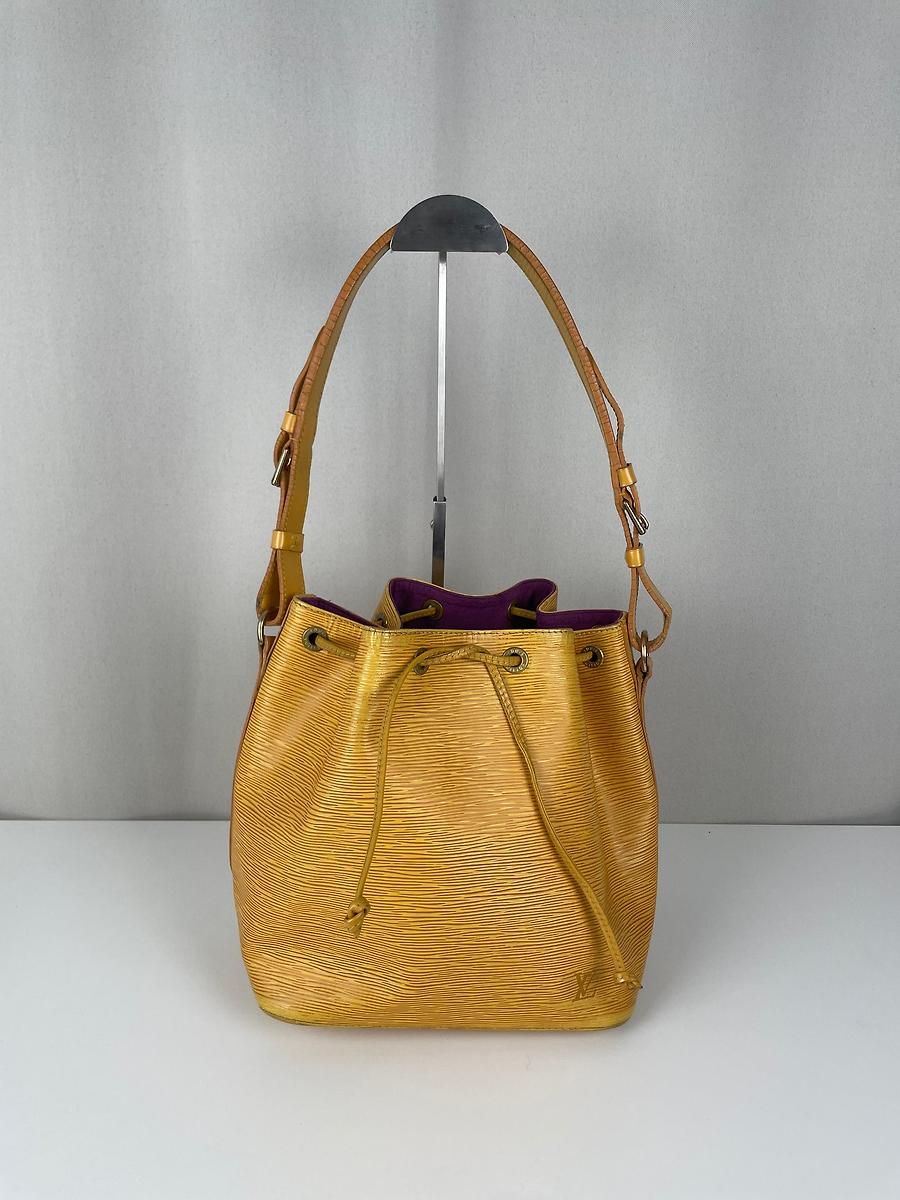 Sac seau Louis Vuitton Noé PM cuir épi jaune
