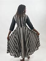 Robe 3/4 noire blanche - Photo 3