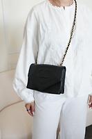 Chanel WOC en cuir noir vintage - Photo 2