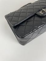 Sac à main Chanel 2.55 Jumbo en cuir noir - Photo 9