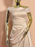 Robe - Photo 2
