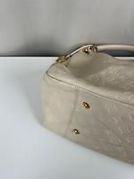 Sac porté épaule Louis Vuitton Artsy en cuir Empreinte blanc - Photo 10