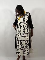 Robe - Photo 1