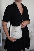 Sac Hermès Evelyne 16 TPM couleur craie - Photo 3