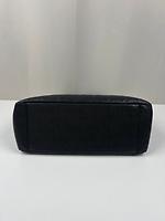 Sac cabas Chanel en cuir grainé noir - Photo 7