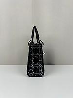 Sac bandoulière Mini sac Lady Dior en satin et strass - Photo 9