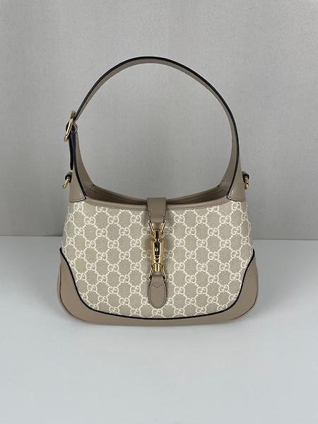 Gucci Jackie beige