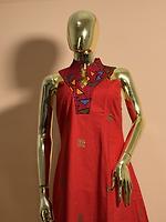 Robe - Photo 2