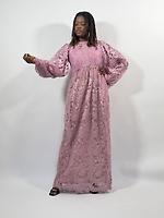 Robe - Photo 2