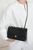 Sac Chanel Timeless Medium cuir grainé noir - Photo 3