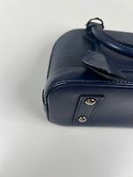 Sac Alma BB en cuir épi bleu Louis Vuitton - Photo 9
