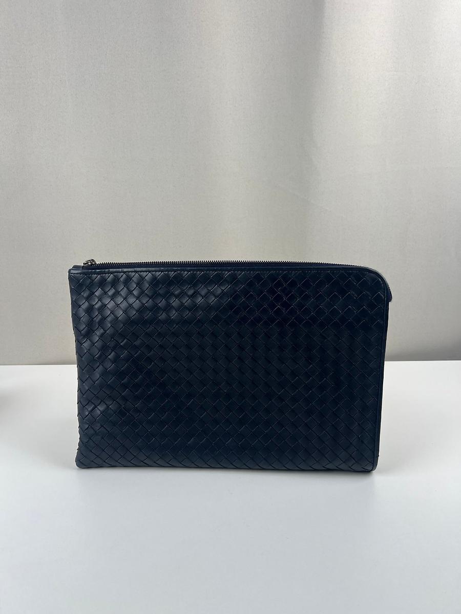 Pochette Bottega Veneta document bleu marine