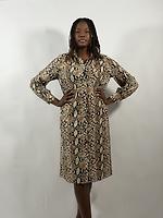 Shirt dress - Photo 2