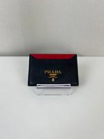 Porte-cartes Prada en cuir noir et rouge - Photo 1