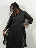 Robe brodé  - Photo 2
