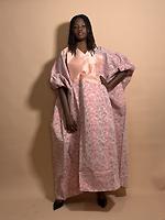 Robe - Photo 2