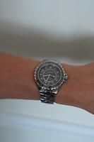Montre Chanel J12 gris noir - Photo 2