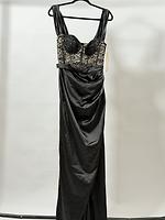 Robe de soirée  - Photo 1