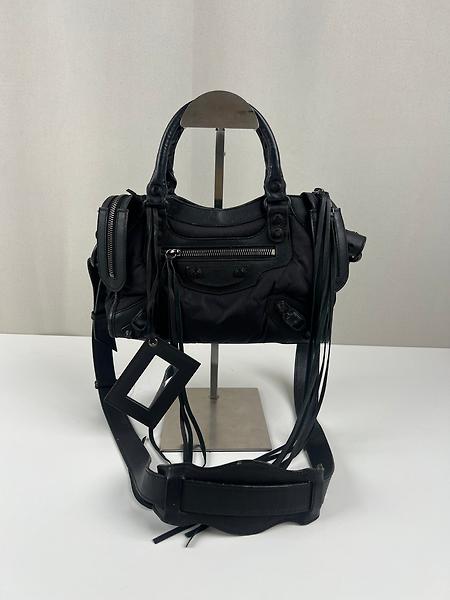 Sac bandoulière Balenciaga City petit modèle en nylon noir et cuir