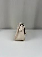 Sac bandoulière Louis Vuitton Bucci cuir épi blanc crème quartz - Photo 7
