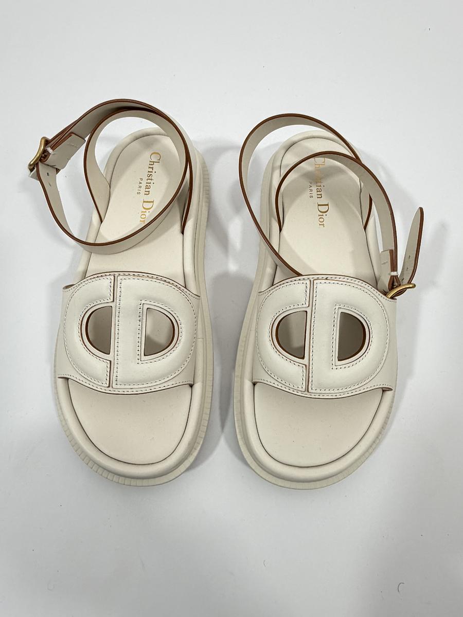Nus pieds