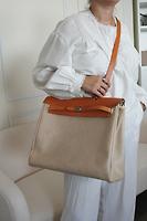 Sac Herbag 39 Hermès beige et marron vintage - Photo 3