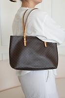 Petit sac cabas Céline en toile marron macadam - Photo 2