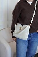 Céline sac petit Camille 16 cuir beige crème - Photo 2