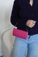 WOC petite chaine Dior en cuir verni rose - Photo 2