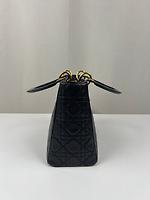 Sac à main Lady Dior medium cuir noir vintage - Photo 5