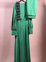 Robe - Photo 1