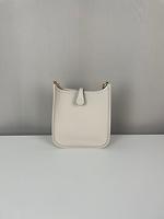 Sac Hermès Evelyne 16 TPM couleur craie - Photo 7
