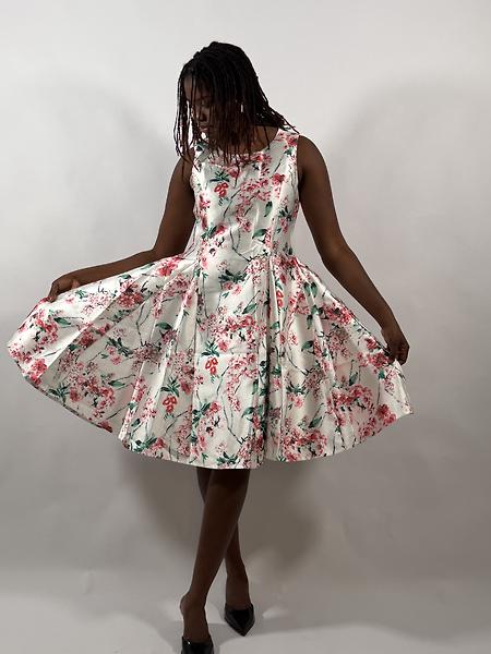 Robe blanchi à fleur