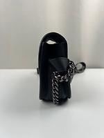 Sac hobo Chanel en cuir noir - Photo 7
