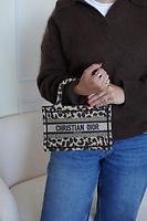 Sac Mini Dior Book Tote imprimé léopard - Photo 2