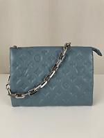 Sac Coussin en cuir bleu Louis Vuitton - Photo 1